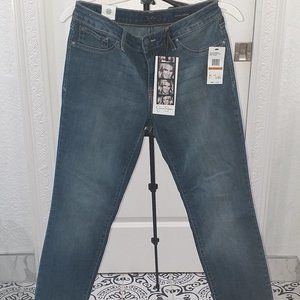 Jessica Simpson - kiss Me Jegging - Size 29 Regular Jean- NEW